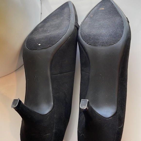 Coach and 🔥sale🔥Four black suede shoes Like new - Picture 4 of 5